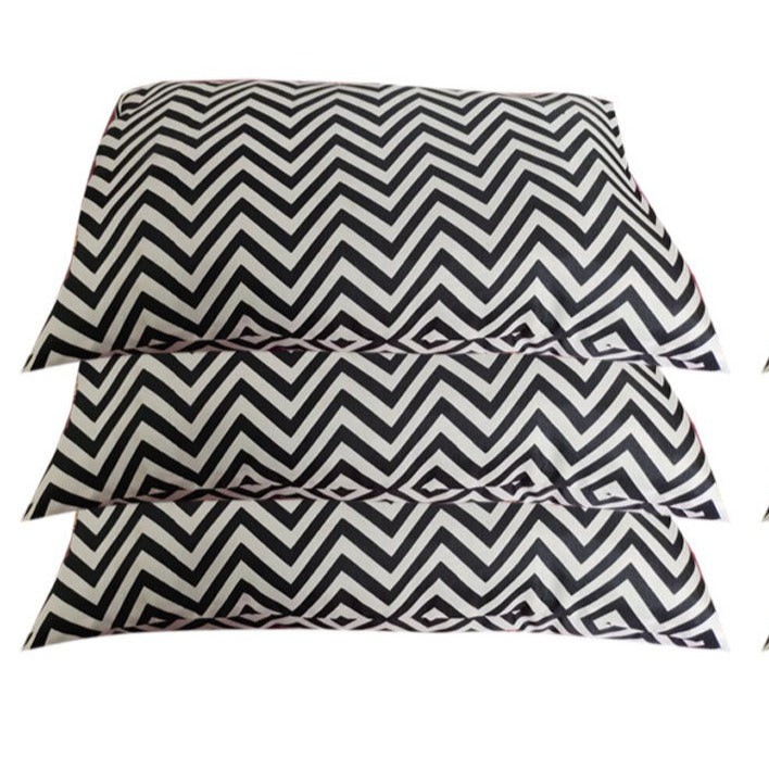 Siroki Bond Black Zigzag Print Pillow